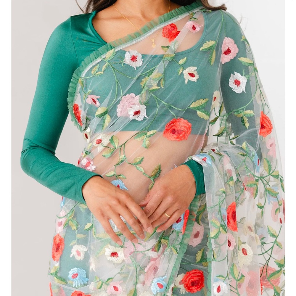 Floral Embroidered Sheer Tia Bhuva Impatiens Saree